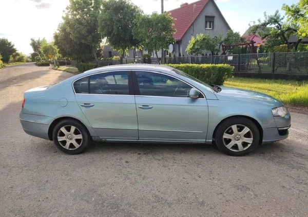 Volkswagen Passat cena 4900 przebieg: 278608, rok produkcji 2005 z Wągrowiec małe 37